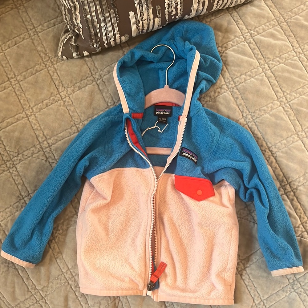 Good used condition 12-18 month Patagonia fleece.